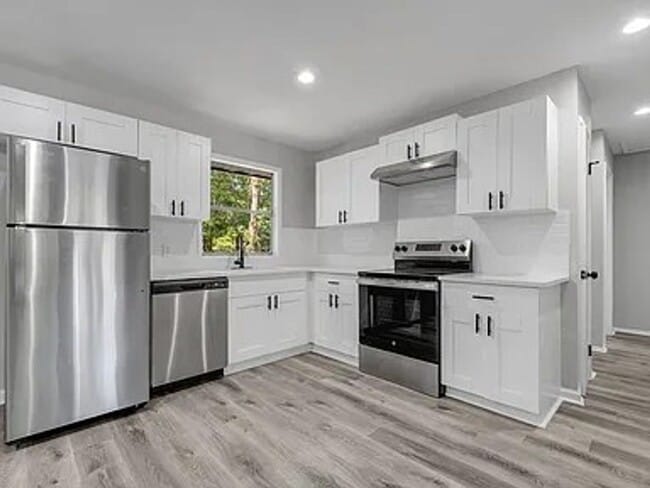 Photo - 2204 Berkshire Dr