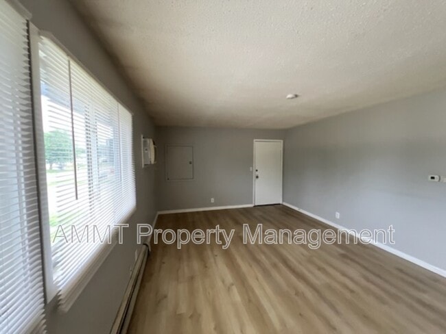 Photo - 325 Clymer Rd