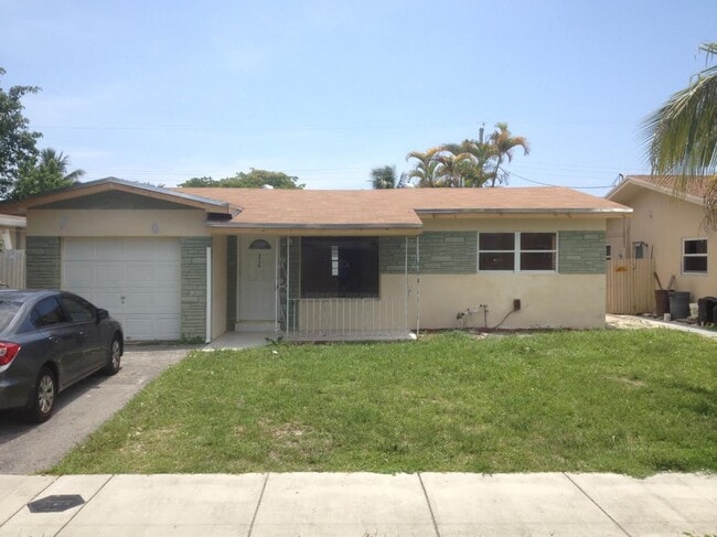 Building Photo - 3770 NE 16th Ave Rental