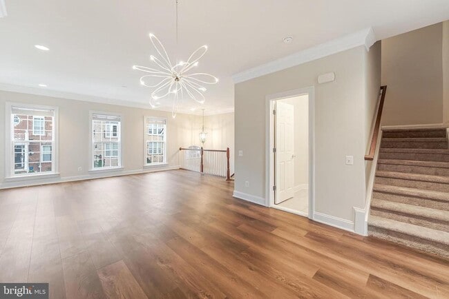 Photo - 20619 Erskine Terrace