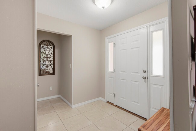 Photo - 855 Mande Ct