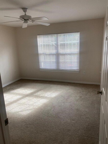 5479 Vineland Rd Condo Unit 9214 - Image