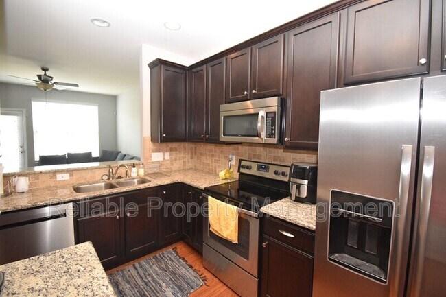 Photo - 830 Cupola Dr