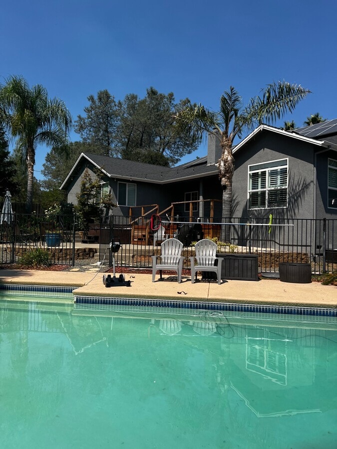 Photo - 35 Rosemel Ct