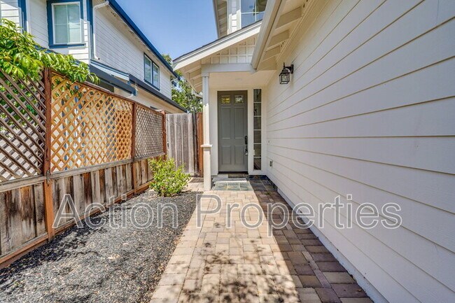 Photo - 116 College Ave