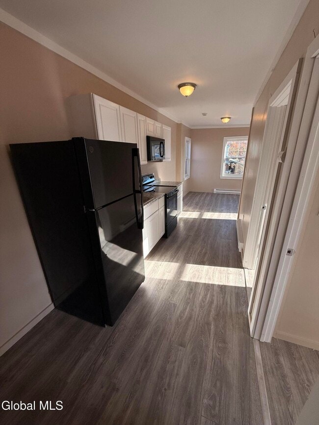 Photo - 92 Main St Unit Upper