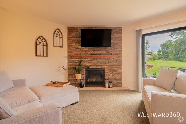 Building Photo - 1605 Thames Ct Unit #D Rental