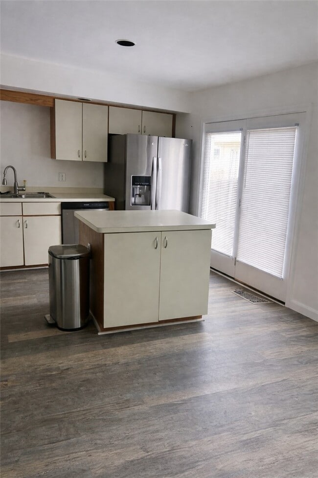 Photo - 205 Lac Kine Dr