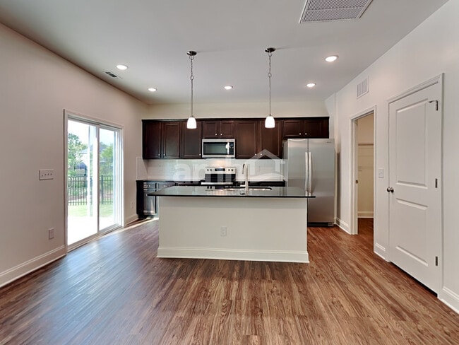 Photo - 3209 Brierhill Rd