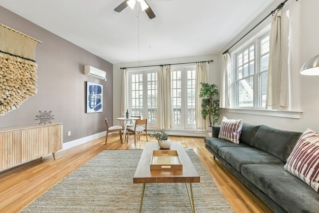 Building Photo - 80 Webster Ave Unit 2G Rental