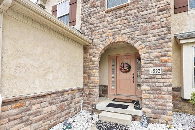 Photo - 1592 Little Bear Loop