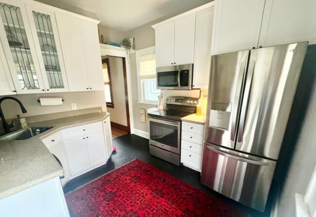 Photo - 4740 Oakland Ave