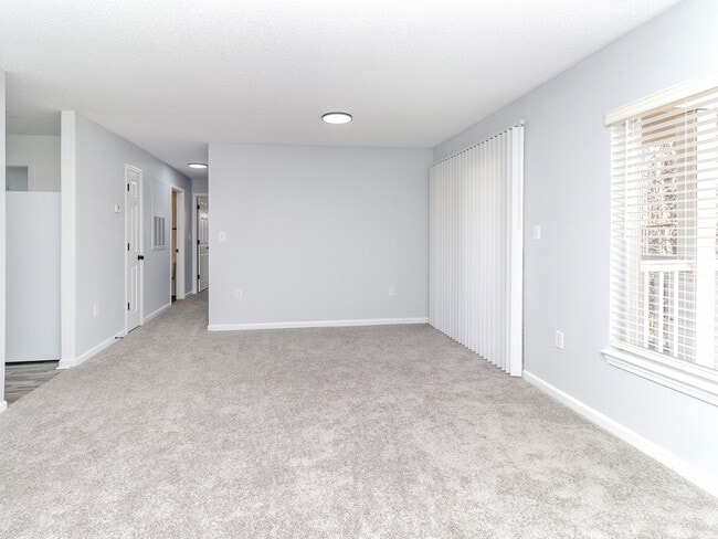One Bedroom at The Oaks Apartments in Lincolnton, NC