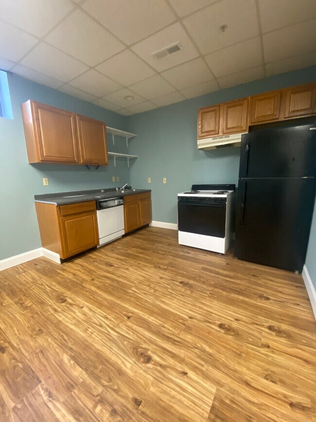 Photo - 117 W Main St Unit 200