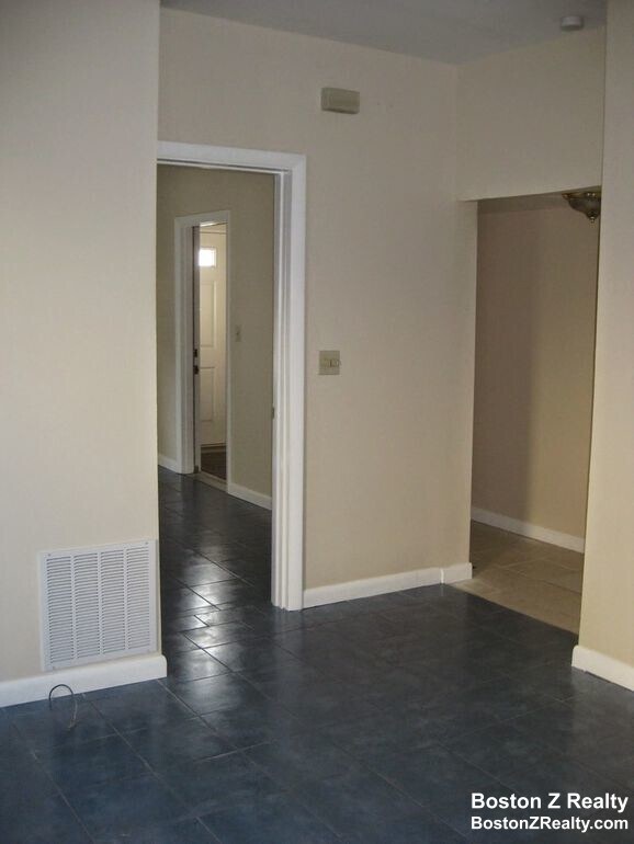 Photo - 161 Pearl St Unit 1