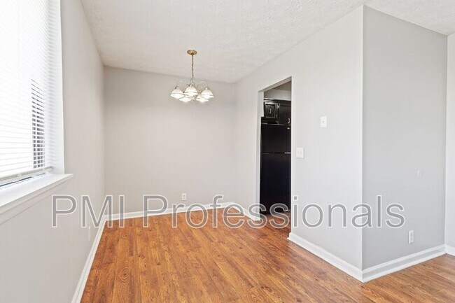 Photo - 800 Anderson Ln Unit Apt A8