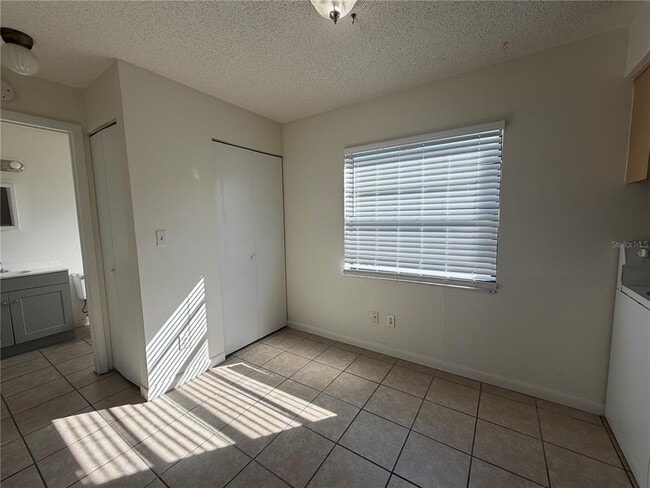 2117 Citrus Blvd Unidad 5