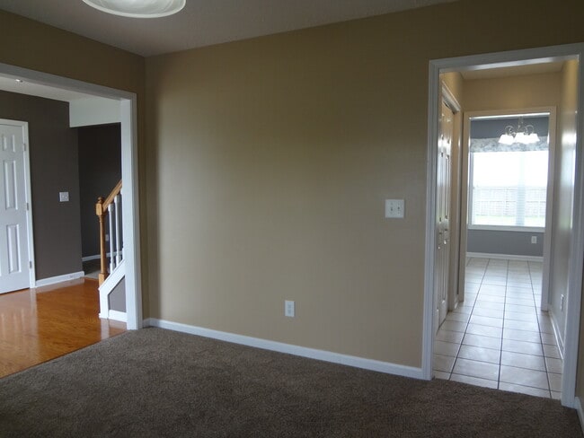 Photo - 101 Dorsett Ct