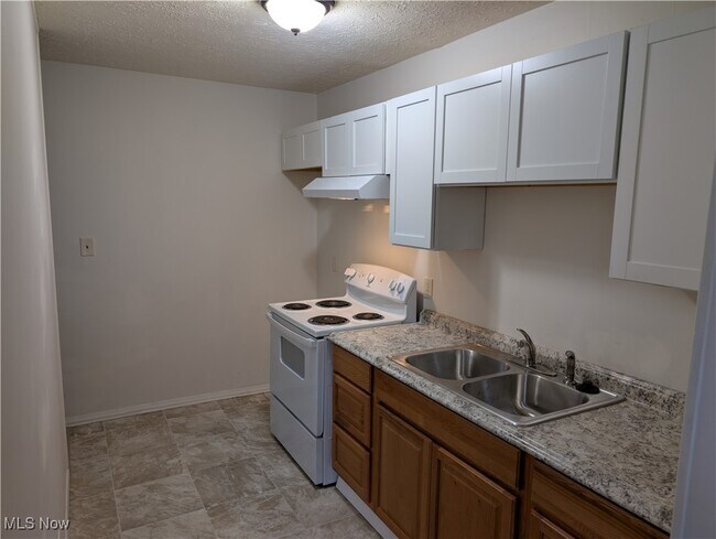 Photo - 595 Dayton St Unidad 2