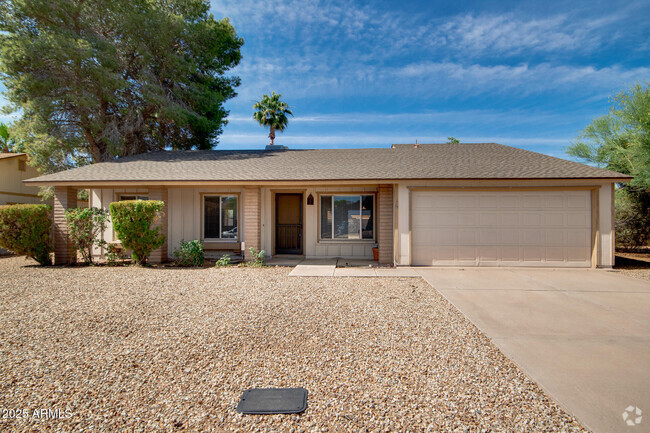 Building Photo - 9353 E Altadena Ave Rental