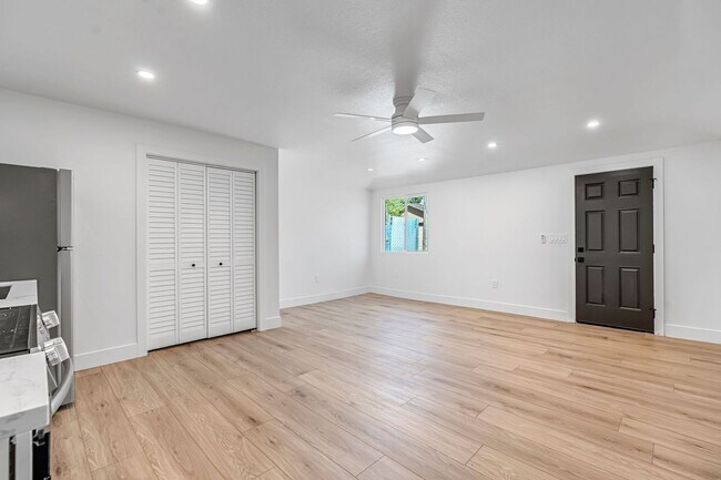 Photo - Newly Remodeled JADU for Rent – Modern & Private