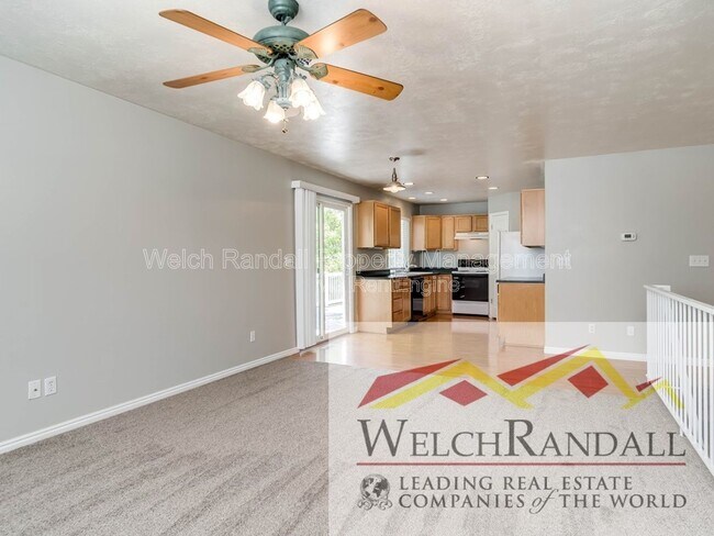 Photo - 1124 E 1000 N