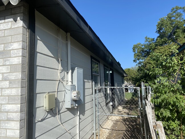 Photo - 2427 Wescott Ave