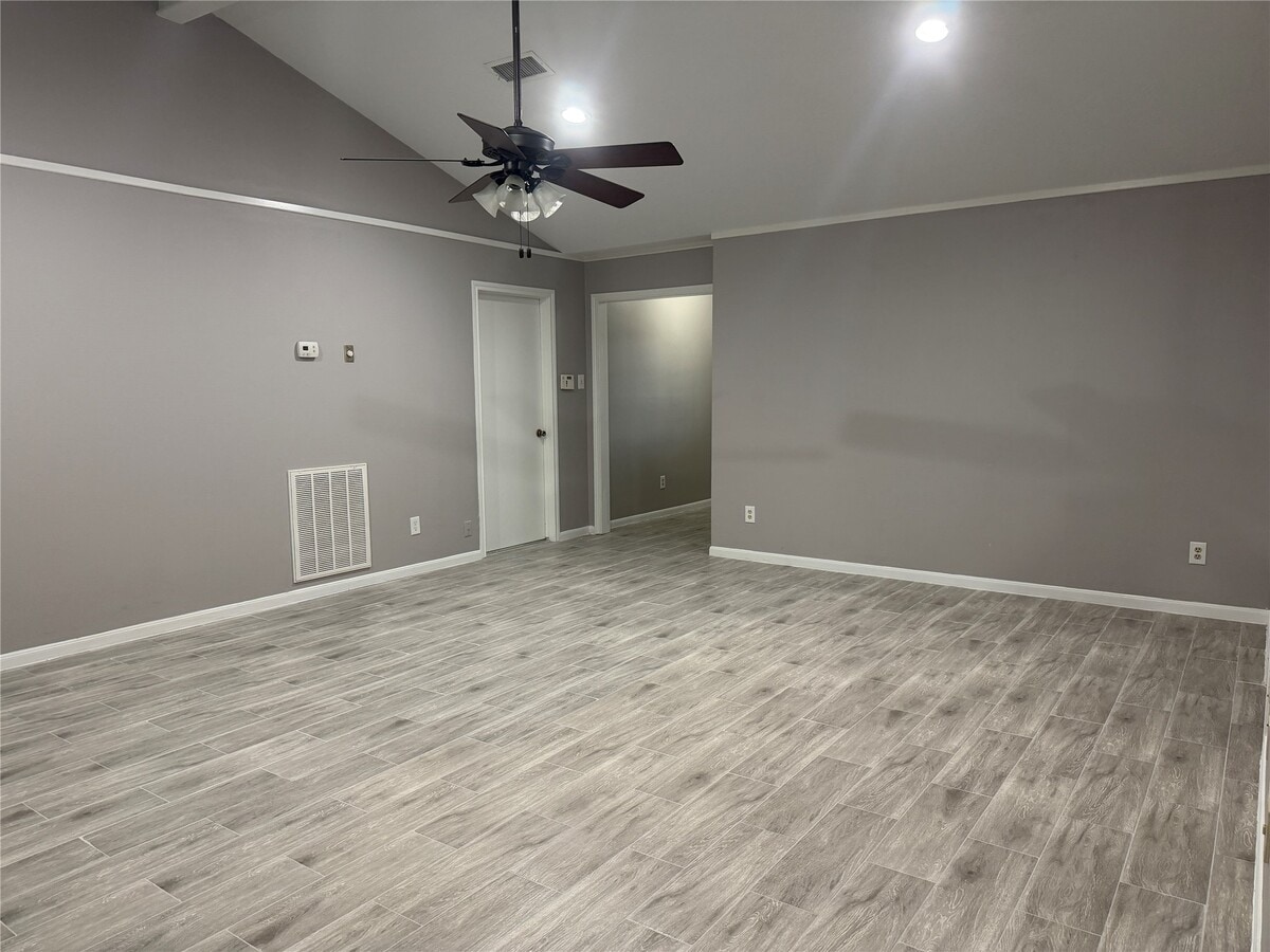 Photo - 3815 Avenue R