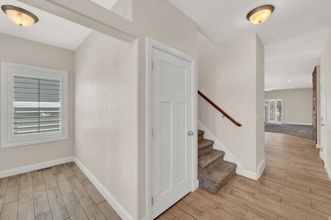 Photo - 11166 Del Andrae Ln