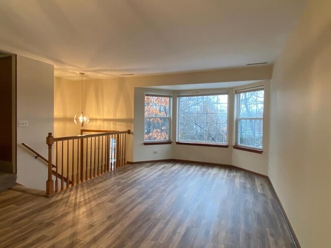 Photo - 34 S Macgillis Dr