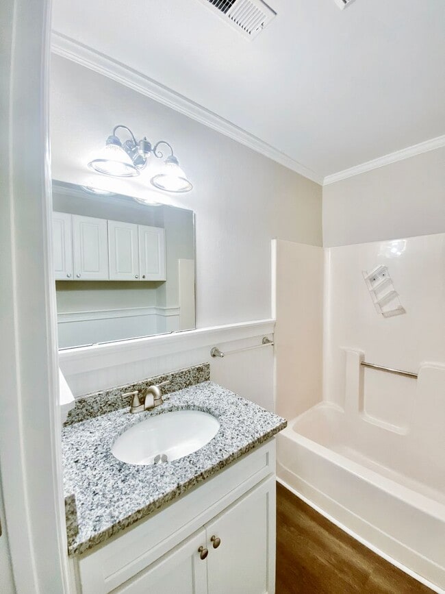 Photo - 1065 Farm Pond Ln