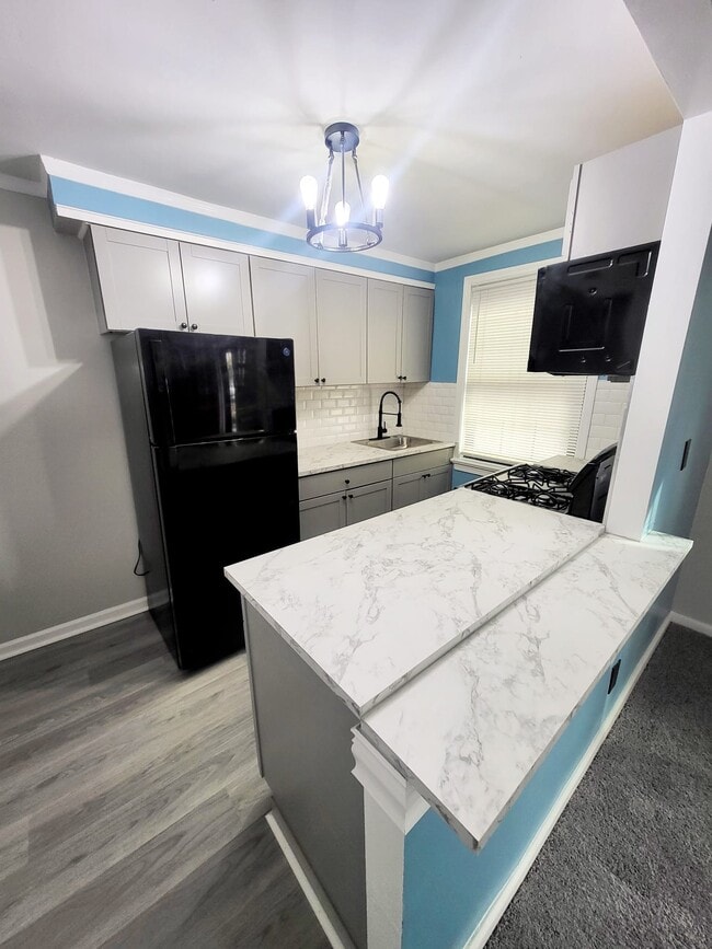 Photo - 3236 Clark Walk