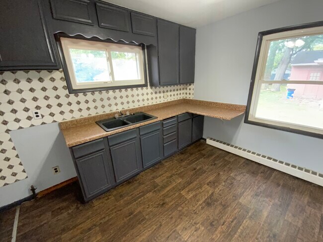 Photo - 1405 Chandler St