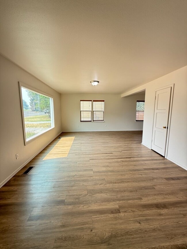 Photo - 1402/1404 Swift Blvd. Unit 1404