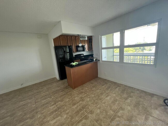 Photo - 1425 Arthur St Unit 503A