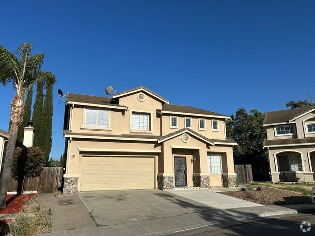 Building Photo - Amazing Floor Plan with 5 Bedrooms! Rental