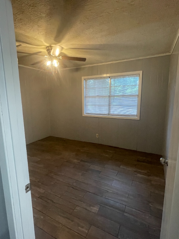 Photo - 302 Paula Dr