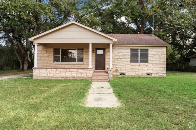 Building Photo - 940 Hardeman St Rental