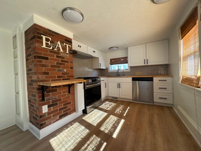 Photo - Fountain Apartments Unit 1