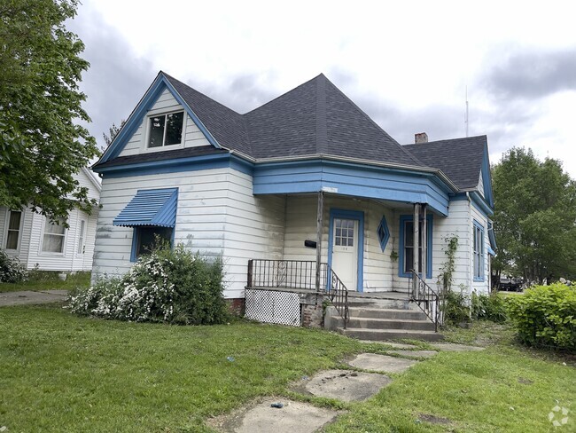 Building Photo - 103 N Beard St Rental