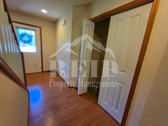 Photo - Beautiful 4 Bedroom, 2 bath, Port Orchard Home