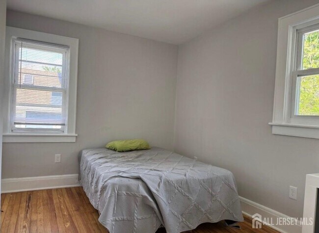 1315 Murray Ave