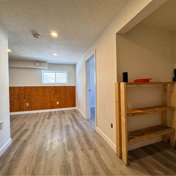 Photo - 35 Martindale Mews NE