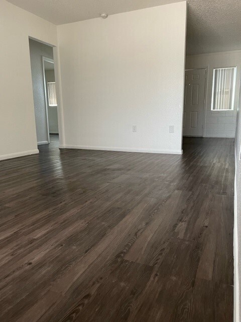 Photo - 2100 Daley Street