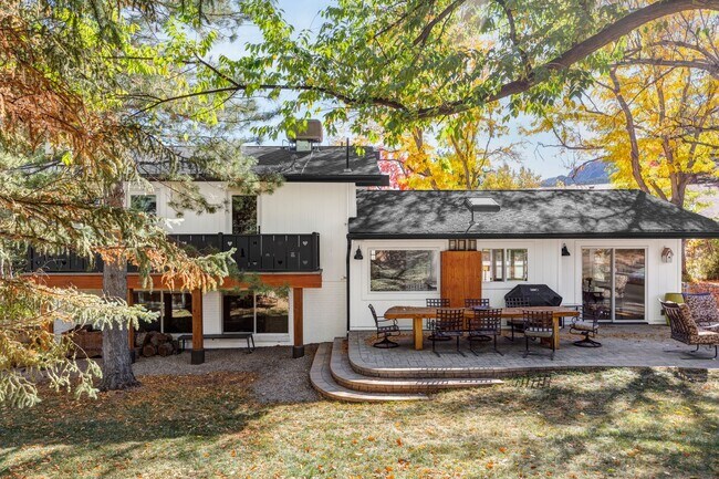 Photo - Modern 2 BDR Retreat: Serene Backyard