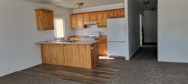 Photo - 1255 N 575 W