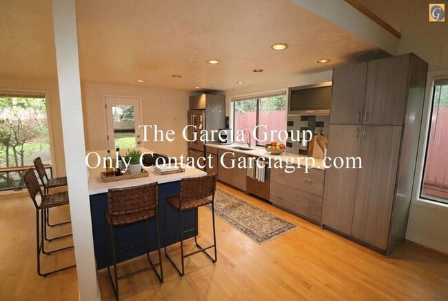 Photo - 10347 NW Alpenglow Way