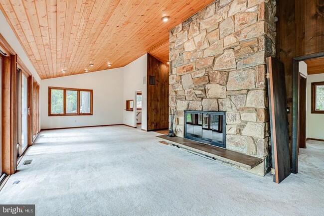 Photo - 1328 Potomac School Rd