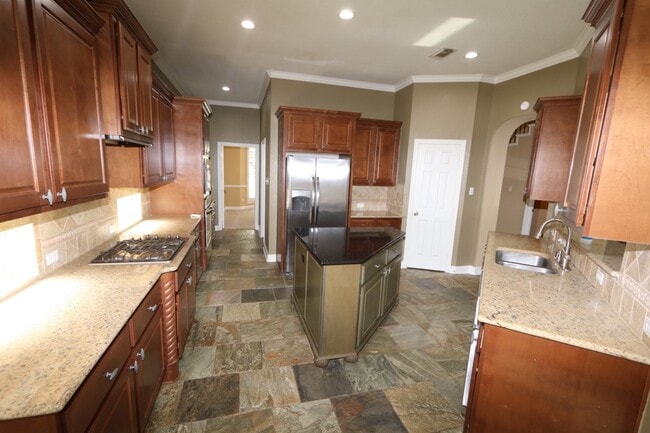 Photo - 7102 Spring Run Ln