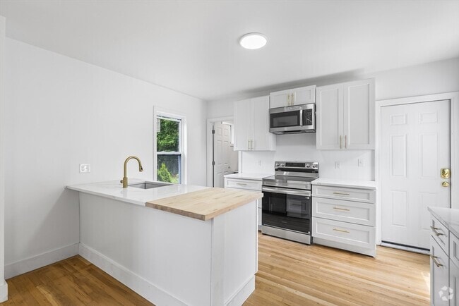 Building Photo - 28 Clare Ave Unit 1 Rental